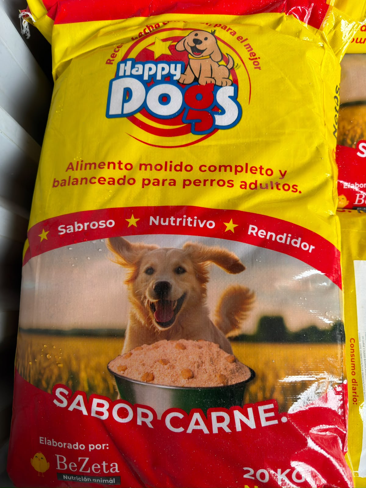 Alimento happy dogs 20 kilos